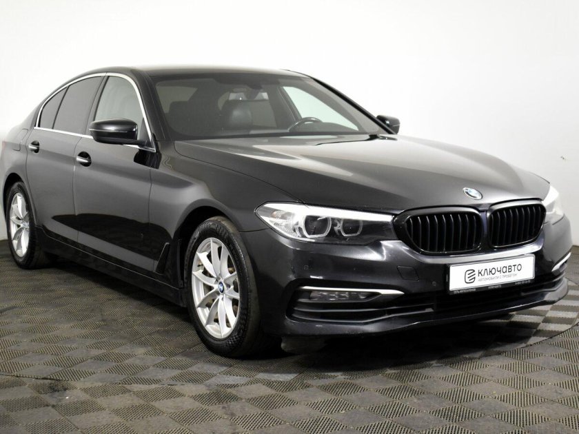 Бмв 520 2019
