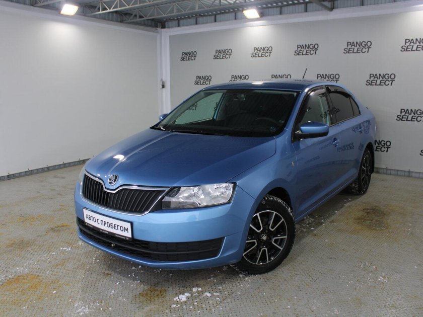 Синяя шкода рапид