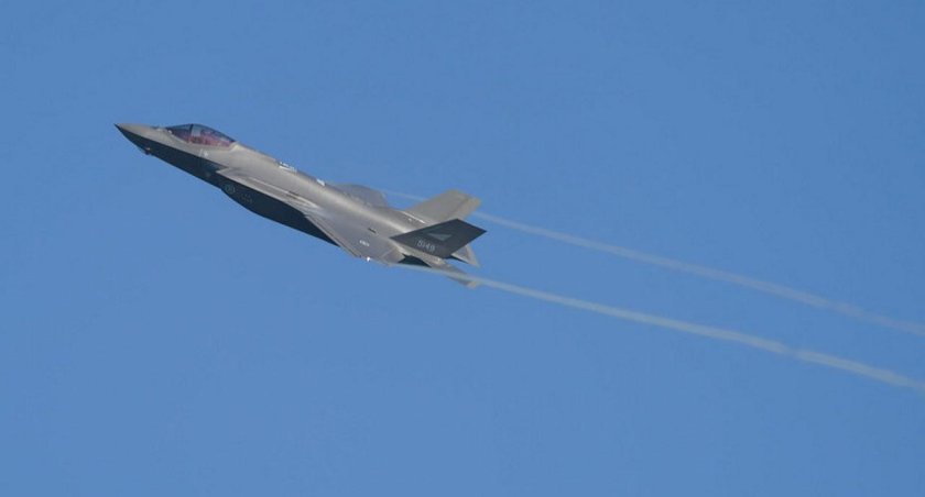 Истребитель f 35