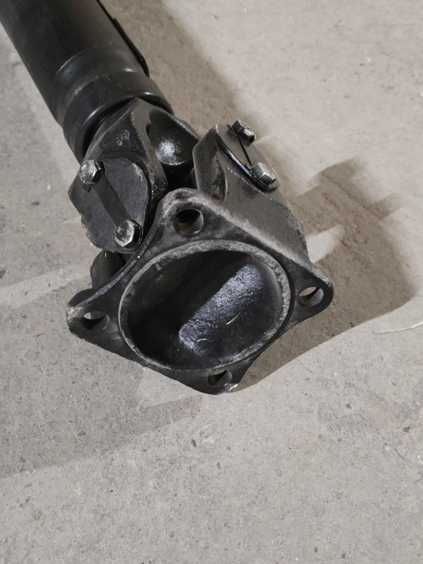 Вал карданный задний 4320-2201010-03