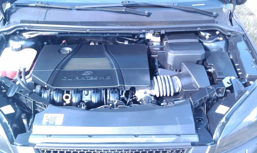 Форд фокус 2 под капотом