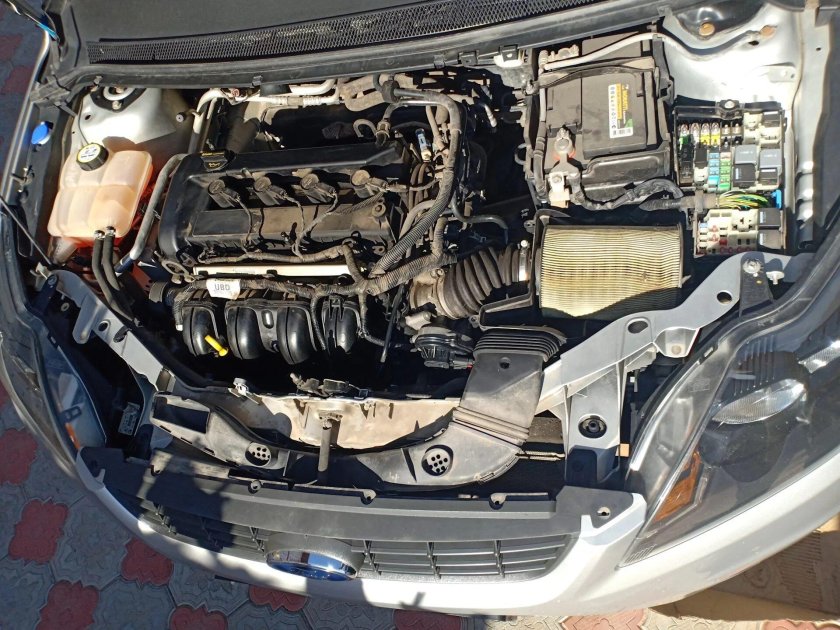 Ford Focus 2 под капотом