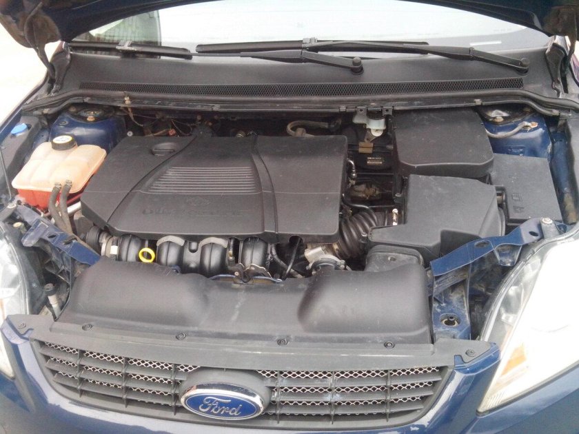 Ford Focus 1 под капотом