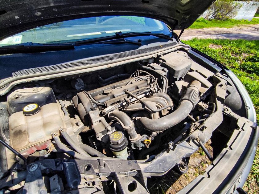 Подкапотное пространство форд фокус 2