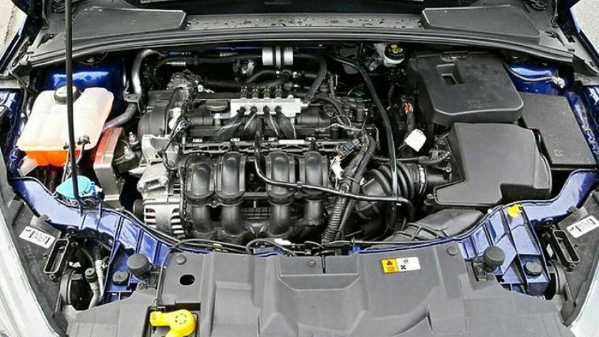 Форд фокус 2 под капотка