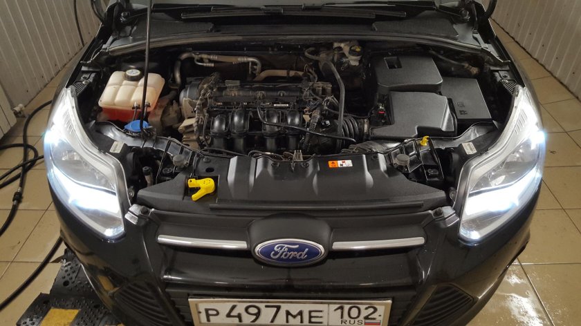 Под капотом Форд фокус 2 2007