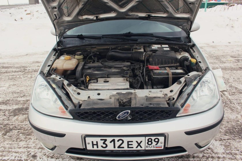 Ford Focus 1 подкапотка