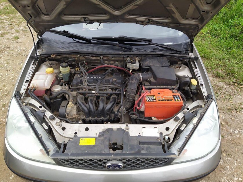 Ford focus 1 подкапотка