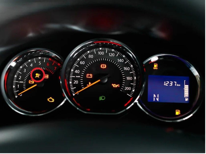 Панель приборов Рено Логан 2