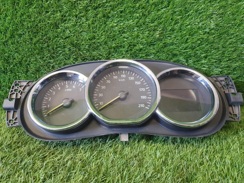 Панель приборов рено логан