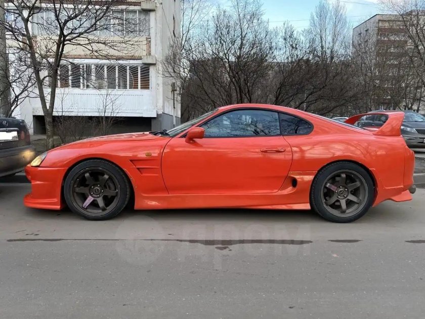 Toyota supra 2000