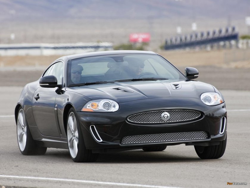 Jaguar XKR Coupe
