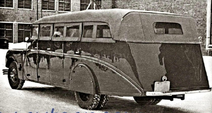 Экспериментальный автобус Нати на шасси ЗИС‑8