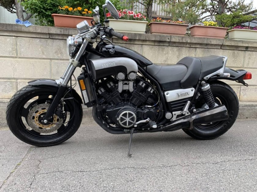 Yamaha v-Max 1200