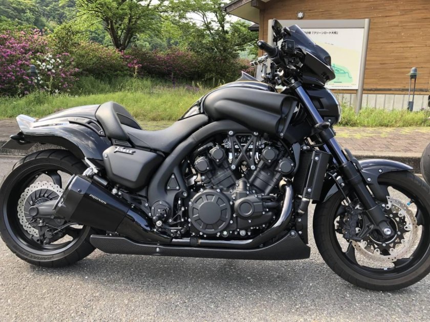 Yamaha v-Max 1700