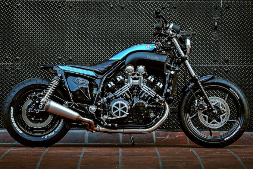 Yamaha Vmax 1200 Custom
