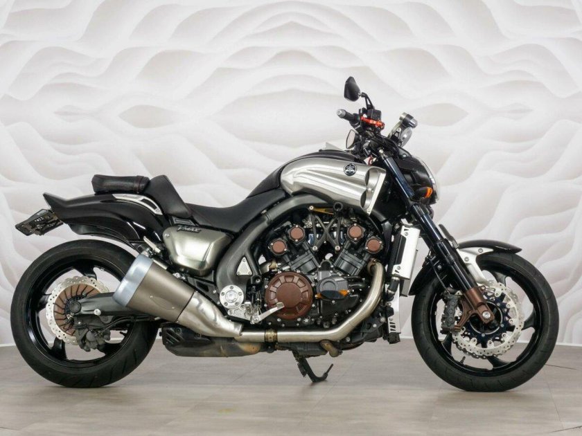 Yamaha v max and vmax