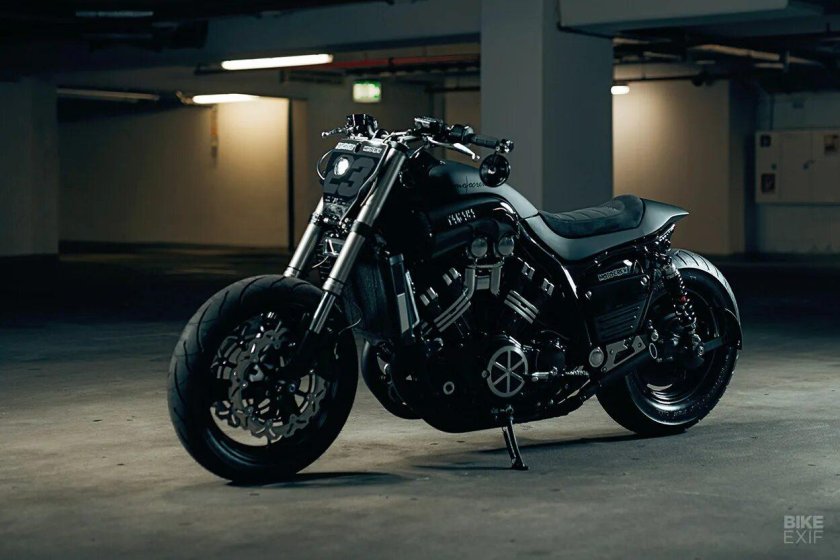 Yamaha Vmax 1200 Custom