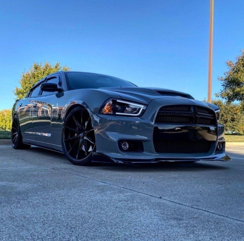 Dodge charger srt 8