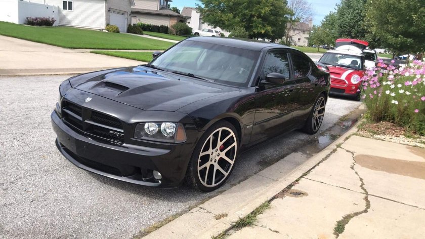 Dodge Charger srt8 2006