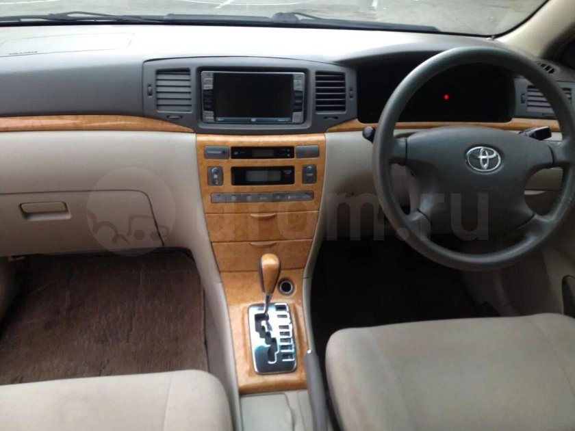 Тойота Королла 124 кузов салон