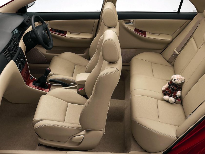 Салон Тойота Королла e120