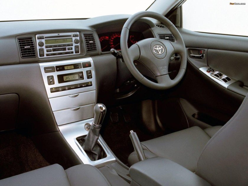 Toyota Corolla 120 салон