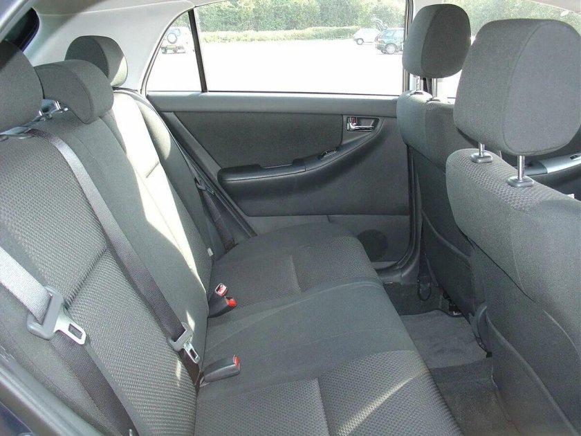 Тойота Королла 120 кузов хэтчбек