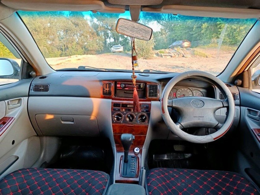 Тойота Королла 2000