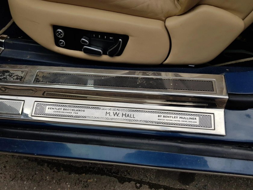 Накладка на порог с подсветкой для Бентли Континенталь gt 2013 года