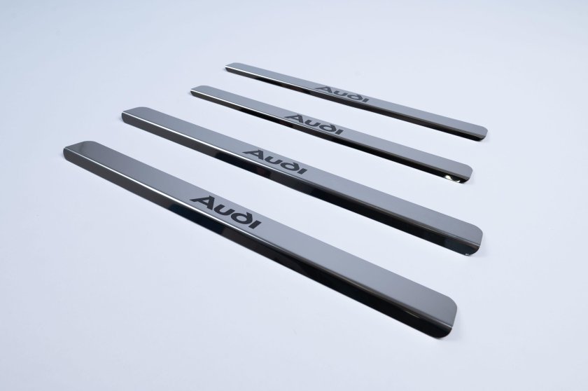 Накладки на пороги Хендай Солярис 2021