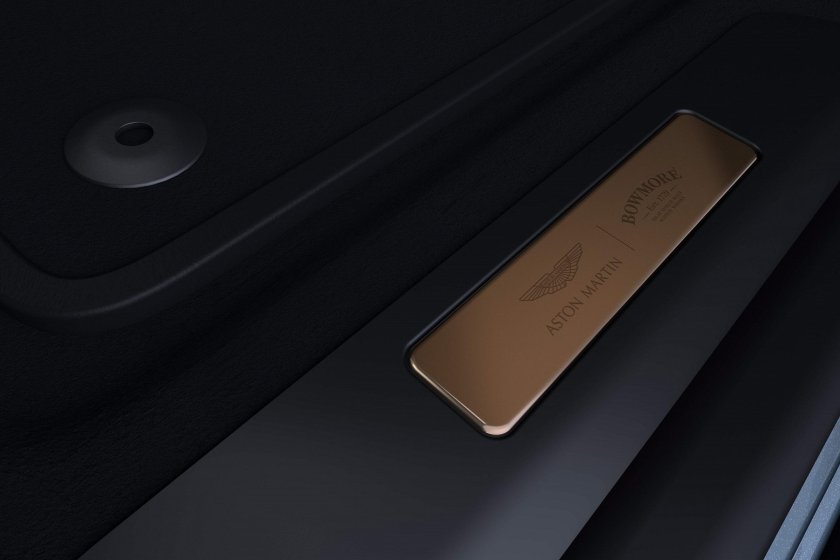 Bowmore 18 Aston Martin