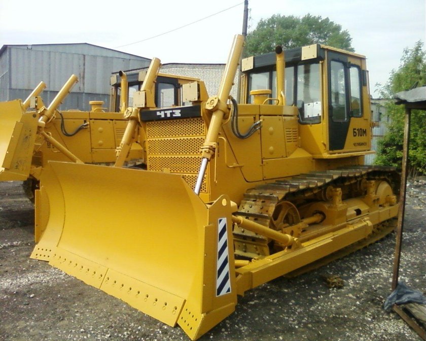 Бульдозер ЧТЗ б10м