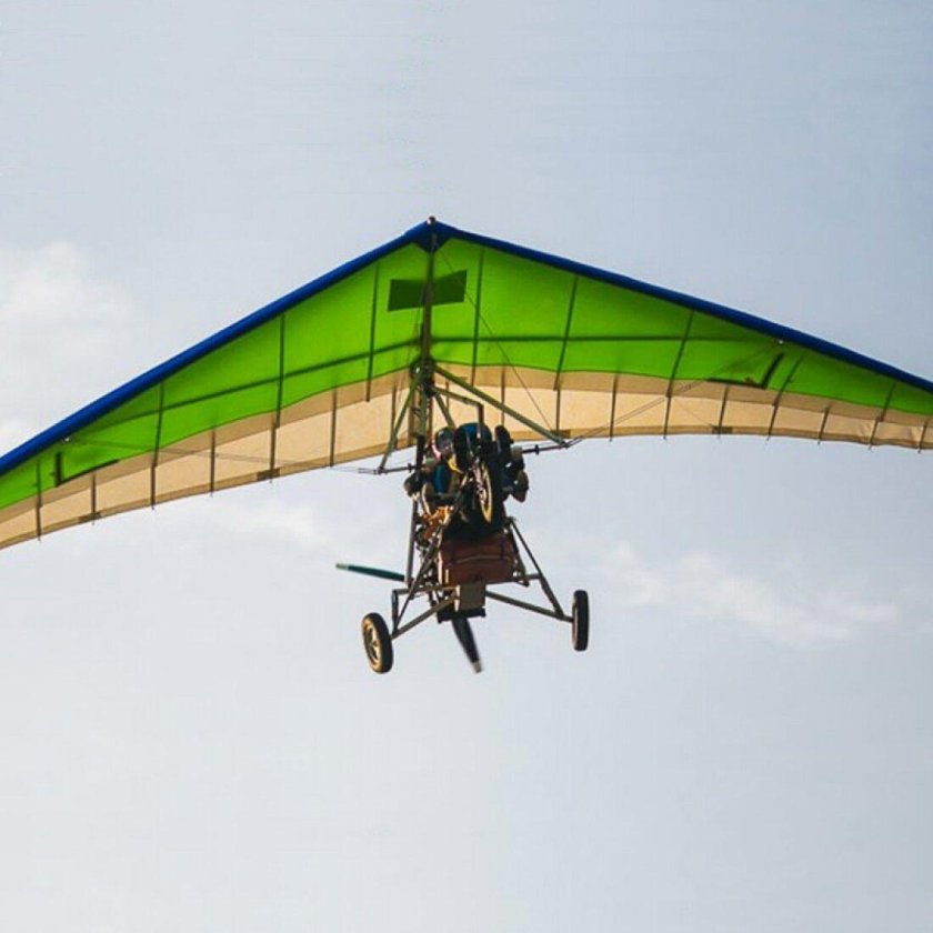 Трехместный мотодельтаплан