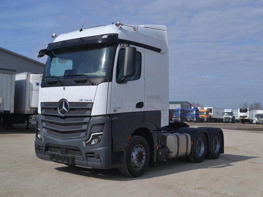 Новый тягач мерседес