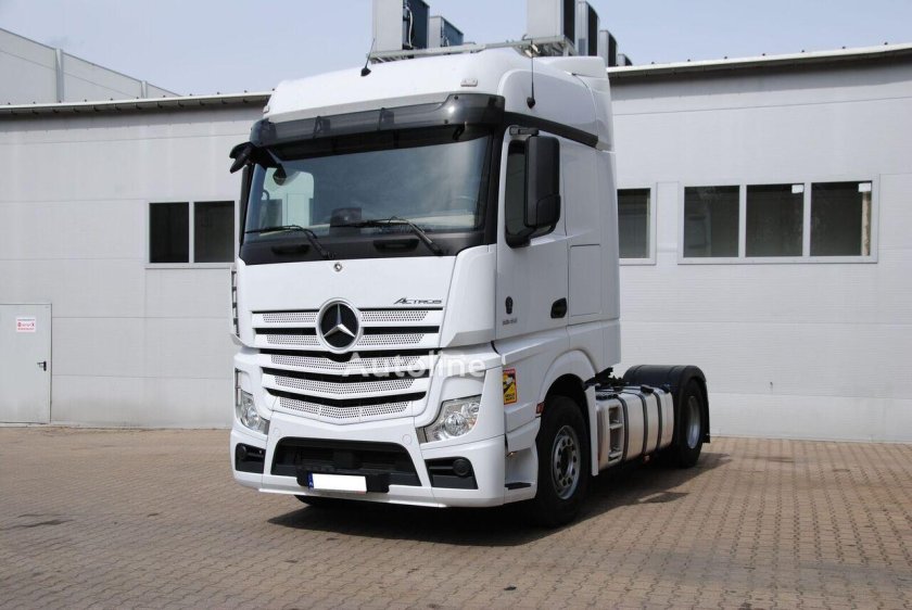 Mercedes benz actros 1845