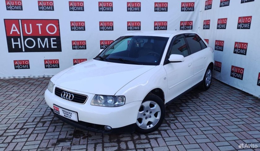 Skoda Octavia Tour на белом