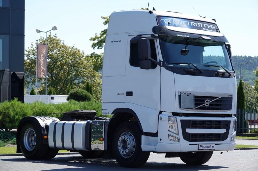 Тягач вольво