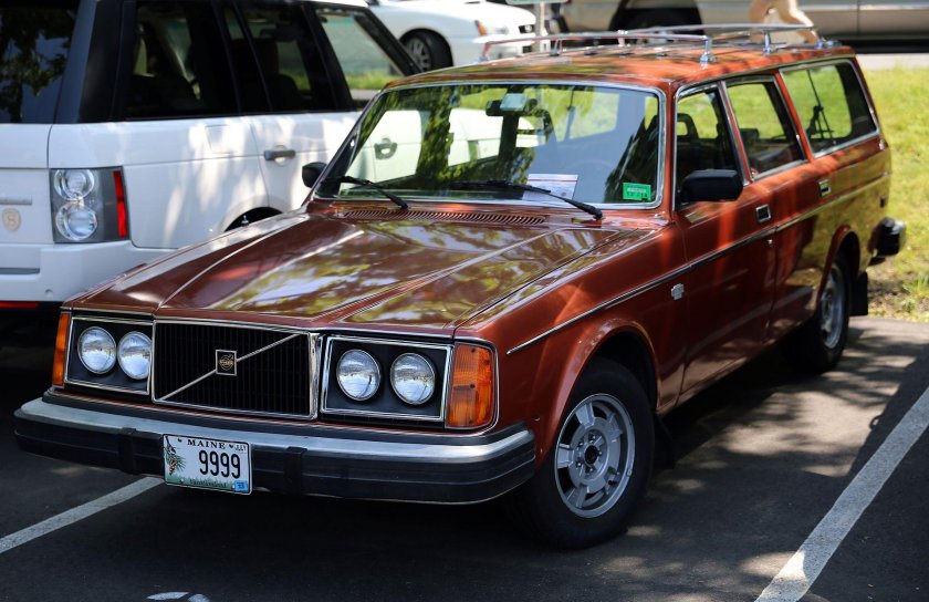 Volvo 245 DL Wagon