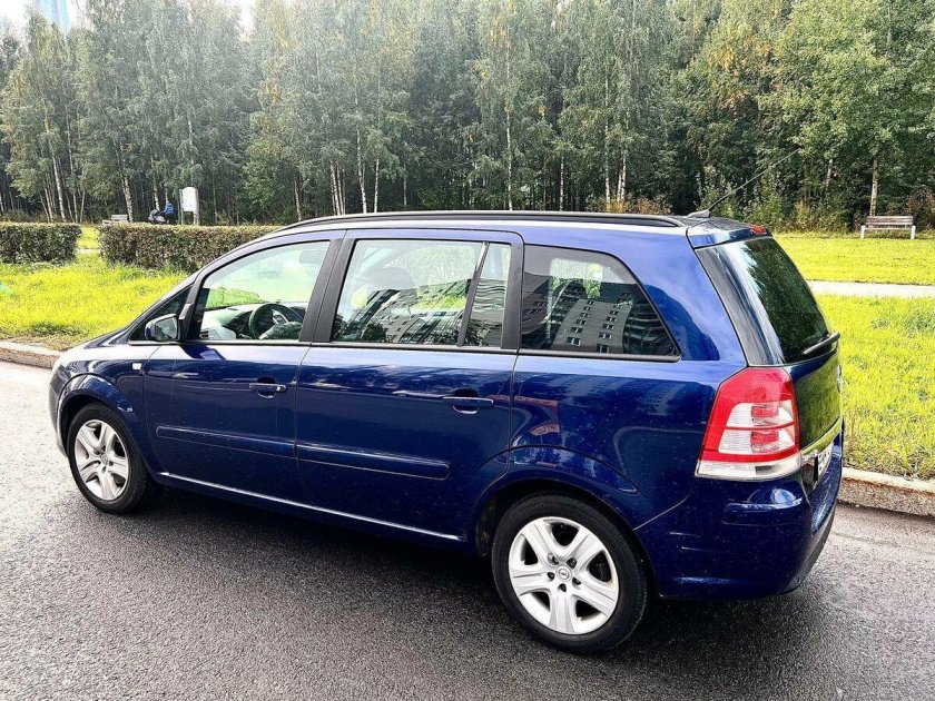Opel zafira 2008 1.8