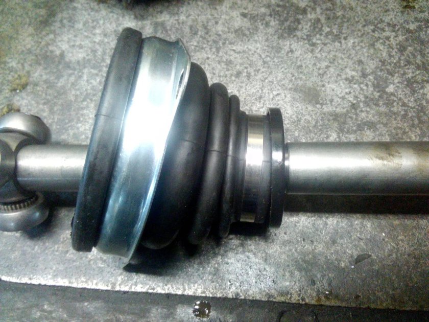 Левый шрус Рено Логан 1