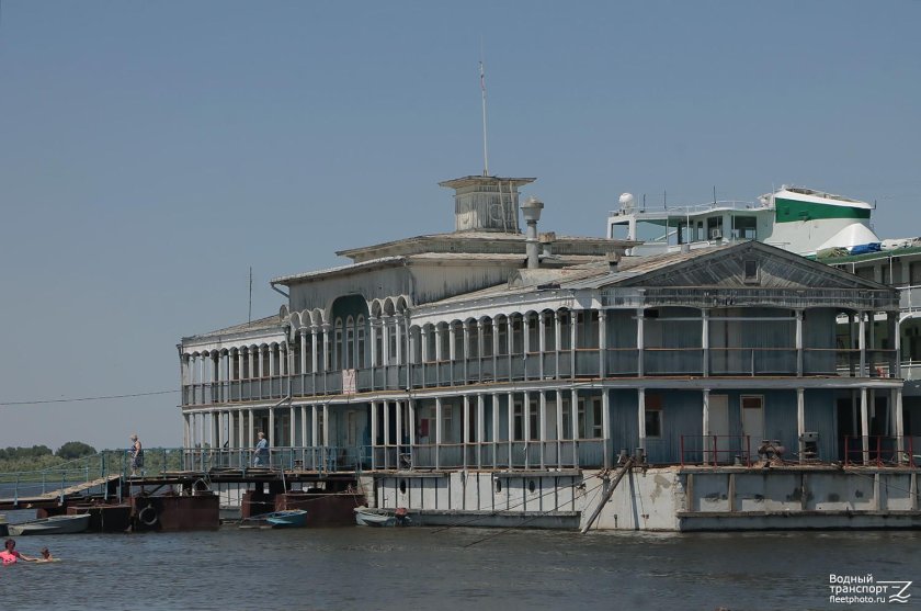 Дебаркадер Никольское Астраханская область