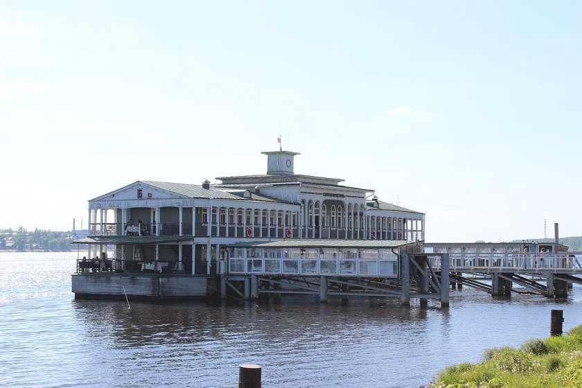 Дебаркадер старая пристань кострома