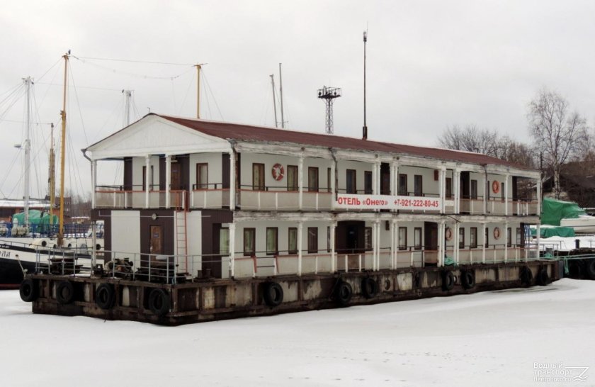 Дебаркадер Карелия