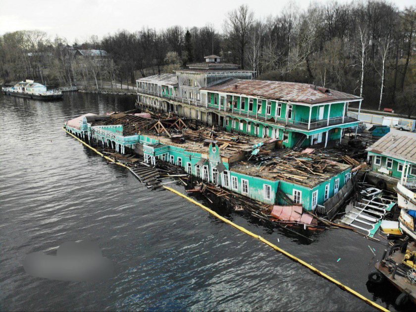 Речной вокзал дебаркадер