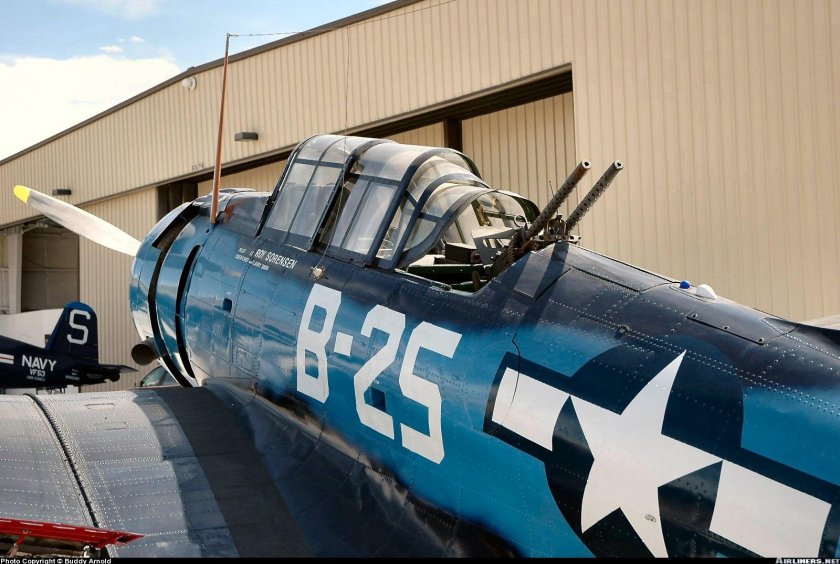 Douglas SBD-5 Dauntless