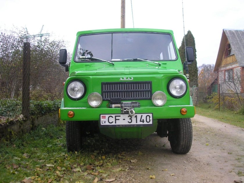 ЛУАЗ 969м спереди