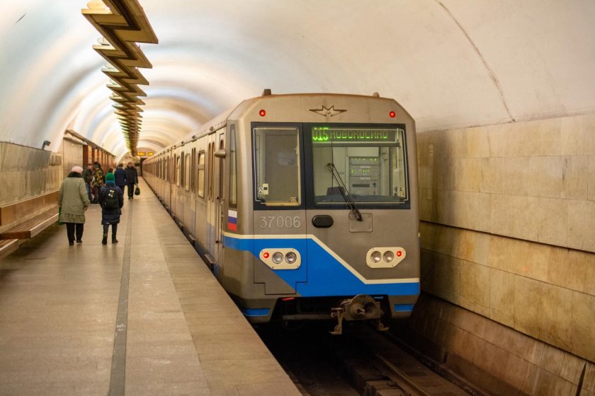 Электрический монорельс в метро