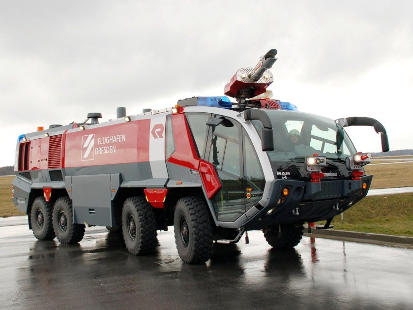 Пожарная машина Rosenbauer Panther 8x8