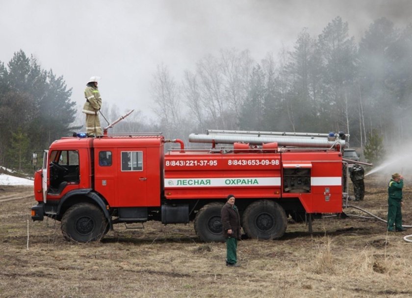 Лесопожарная автоцистерна АЦЛ-147